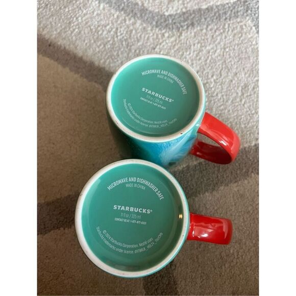 Set of 2 Starbucks 2024 Christmas Green Marbled Coffee Mug Red Handle - Picture 3 of 4